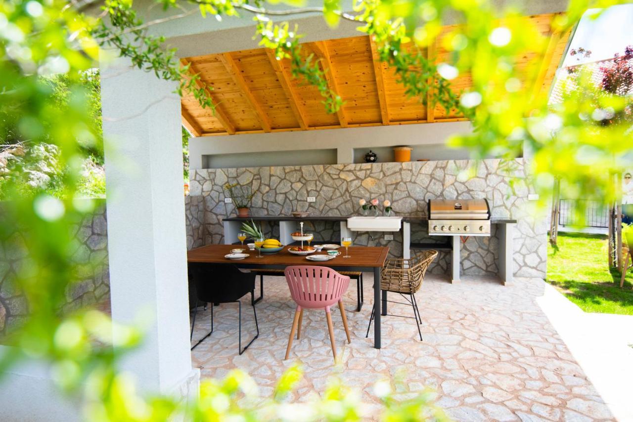 Villa Vita Trilj ภายนอก รูปภาพ