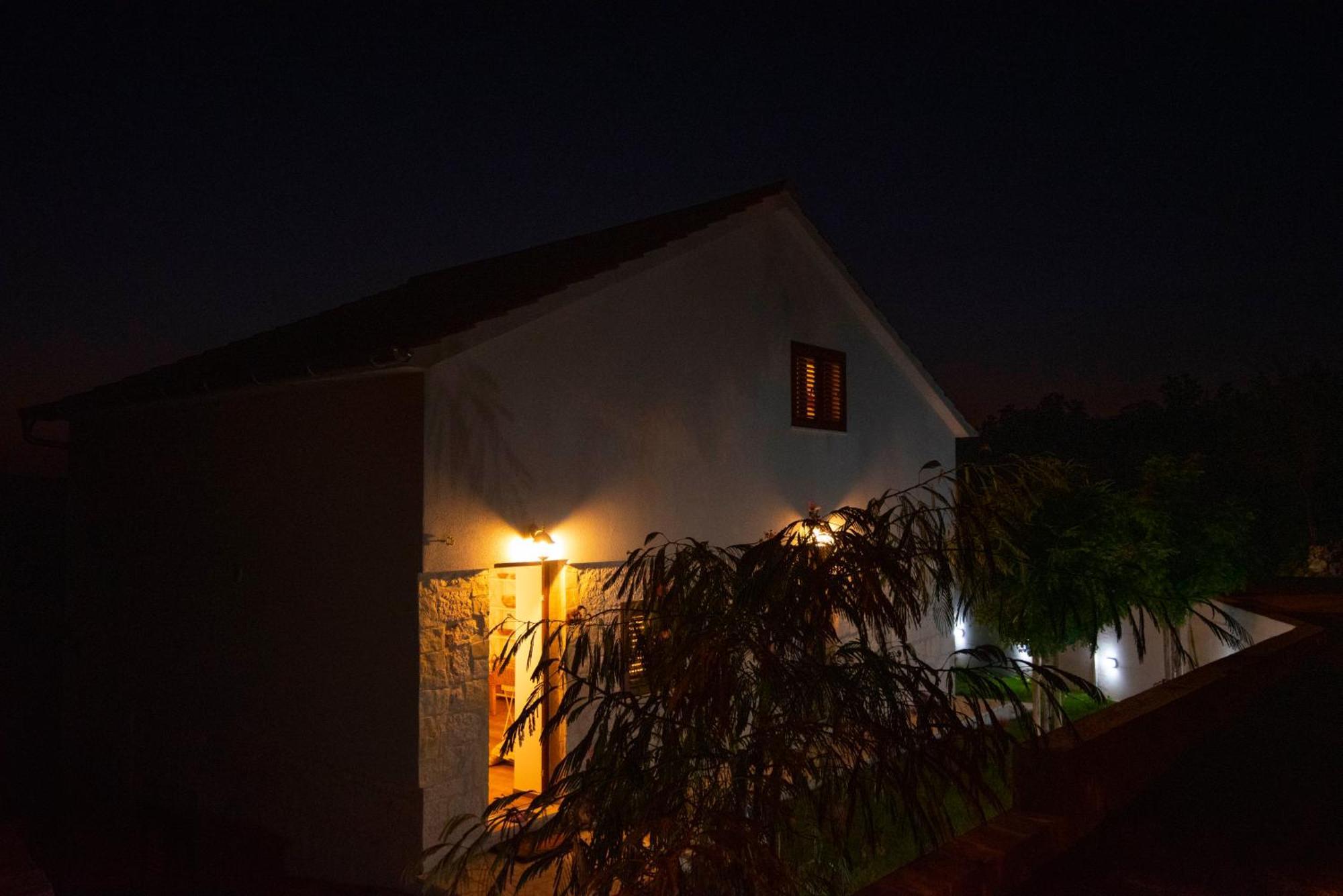 Villa Vita Trilj ภายนอก รูปภาพ