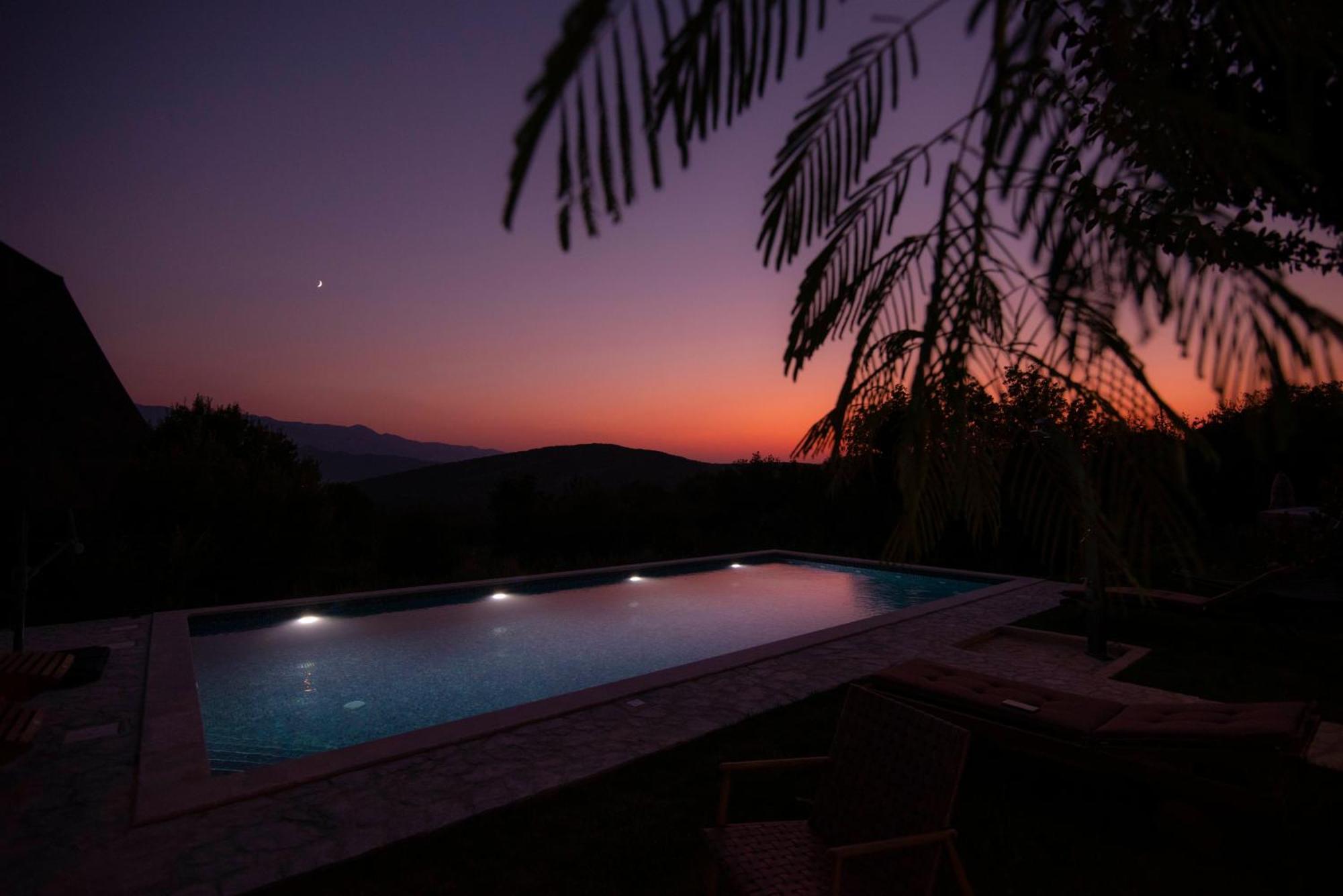 Villa Vita Trilj ภายนอก รูปภาพ