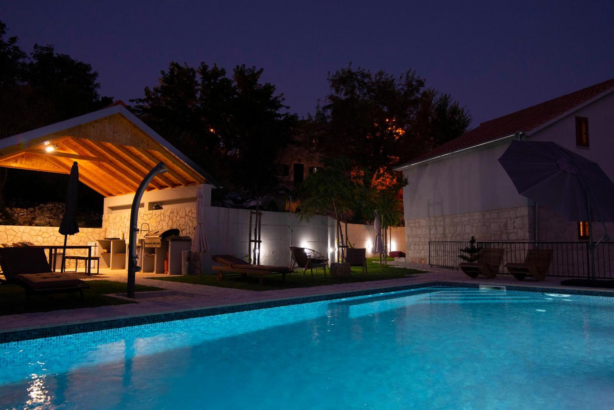 Villa Vita Trilj ภายนอก รูปภาพ